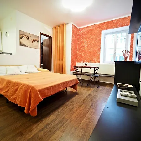 Apartment Rosso San Luca Zona Acquario Genoa